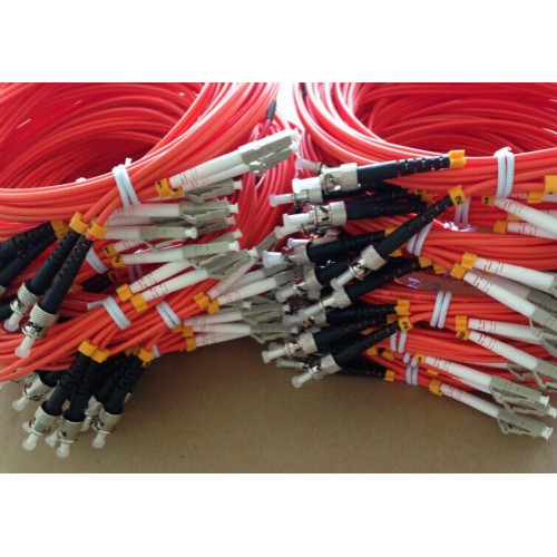 https://www.hdd-fiber-optic.com/504-919-thickbox/om3-sc-fc-2core-multimode-armored-patch-cord-3m.jpg